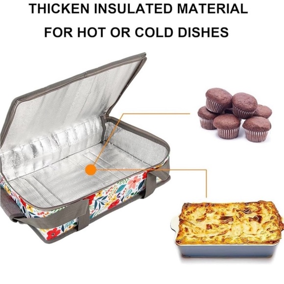 Kirkland’s Home Christmas Casserole Carrier and Spatula Set - Picture 3 of 10